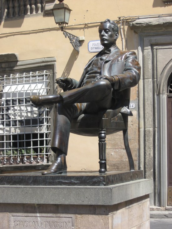 Statue of Puccini - Lucca